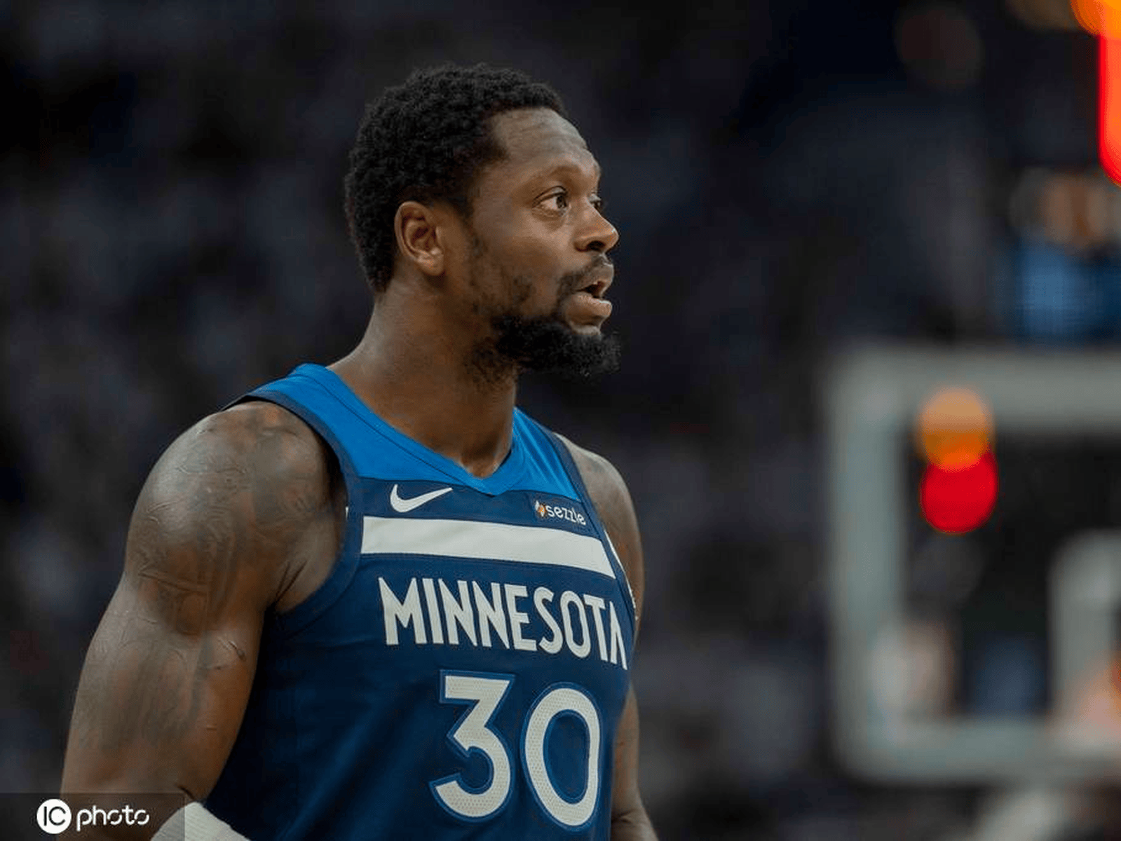 今夜突围战来临，明尼苏达森林狼围绕NBA季后赛内部沟通，底气十足，赛程密集仍需轮换的简单介绍