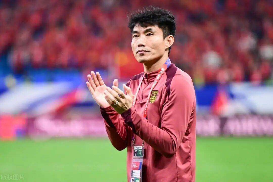 拉齐奥今晚主帅复盘，志在德甲名次提升，球迷炸锅，团队化学反应显著 