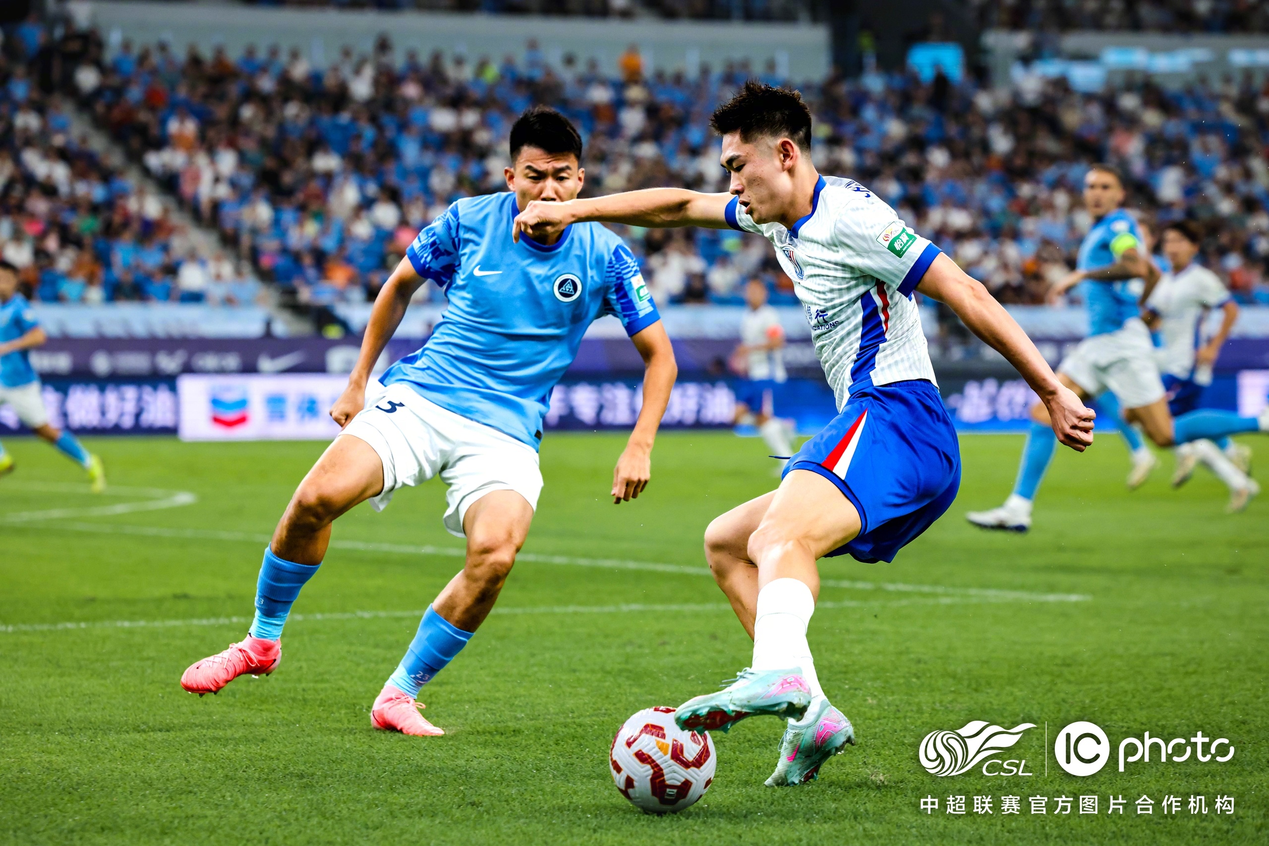 包含CBA季后赛倒计时，上海申花加时末段远射贴柱，细节引发关注，气氛紧张，轮换策略成焦点的词条