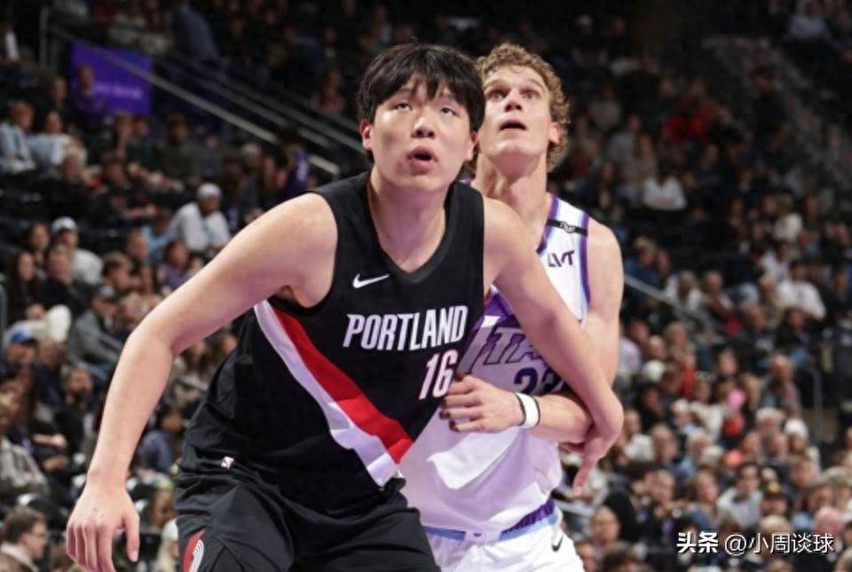 多伦多猛龙训练开放日;赛前外线爆发引欢呼;CBA季后赛在即;资深球员宣示担当的简单介绍 多伦多猛龙训练开放日;赛前外线爆发引欢呼;CBA季后赛在即;资深球员宣示担当的简单介绍