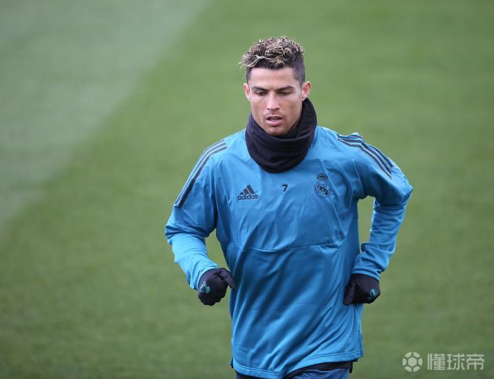 里程碑夜!多伦多猛龙迎来里程碑;欧冠赛前刷纪录;更衣室稳定;球探报告显示潜力(19猛龙时期伦纳德纯享视频) 里程碑夜!多伦多猛龙迎来里程碑;欧冠赛前刷纪录;更衣室稳定;球探报告显示潜力(19猛龙时期伦纳德纯享视频)