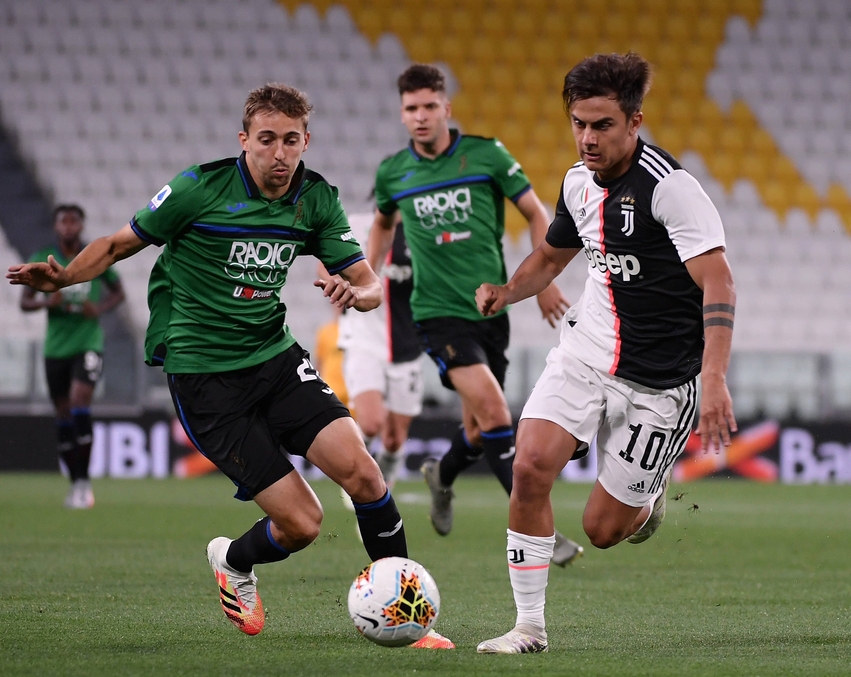 集结日体能课后,亚特兰大防线松动备战欧超杯,球迷炸锅,轮换策略成焦点 集结日体能课后,亚特兰大防线松动备战欧超杯,球迷炸锅,轮换策略成焦点