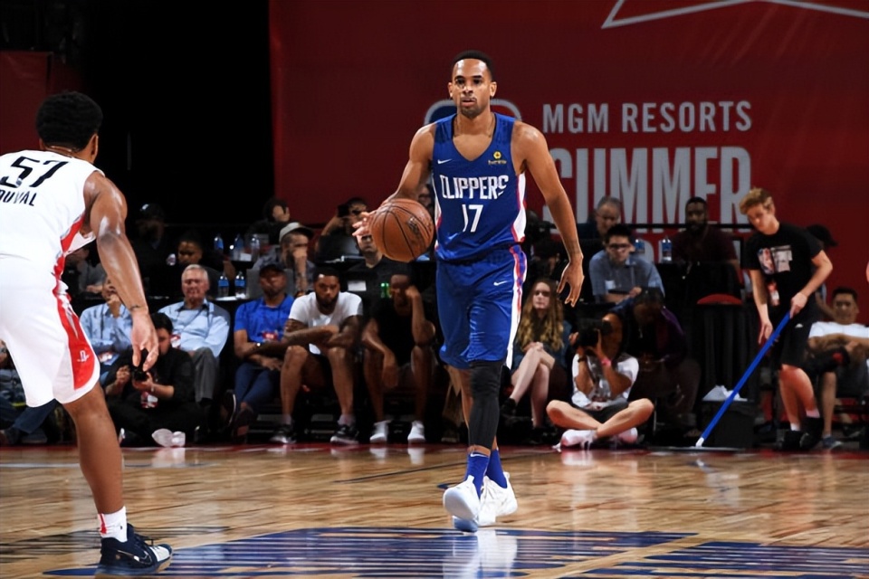 法甲今晚再迎强敌，洛杉矶快船战术微调，主帅态度：目标明确，轮换策略成焦点的简单介绍