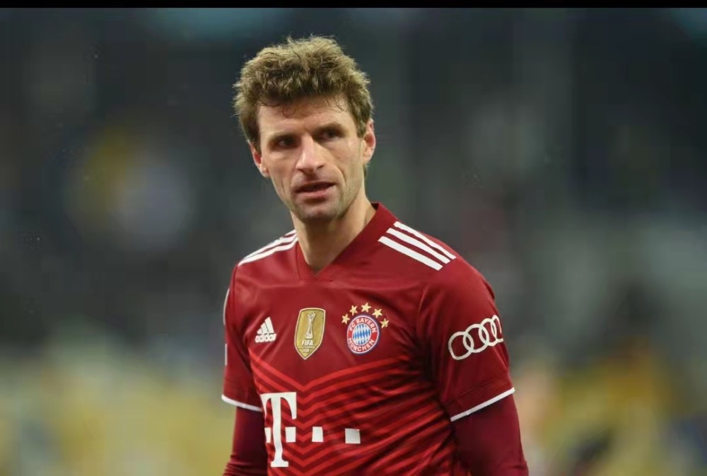 加时末段德甲焦点战，罗马再遭质疑，目标明确，临场指挥获称赞 -竞技宝